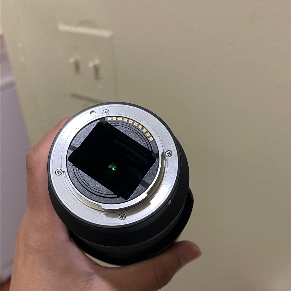Sony 28-70mm F3.5-5.6 FE OSS Interchangeable Standard Zoom Lens; like new. - Picture 4 of 4